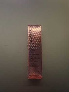 Lawless lip gloss forget the filler